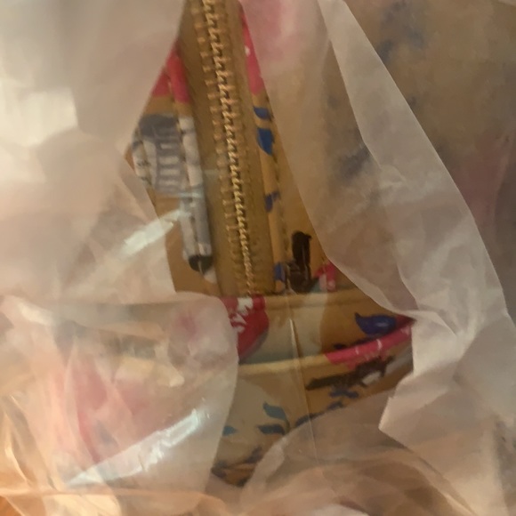 NWT Floral AOP Storm Trooper Loungefly backpack - Picture 6 of 9